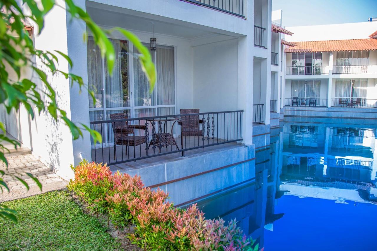 The Covanro Airport Hotel - Katunayake Gampaha Exteriör bild