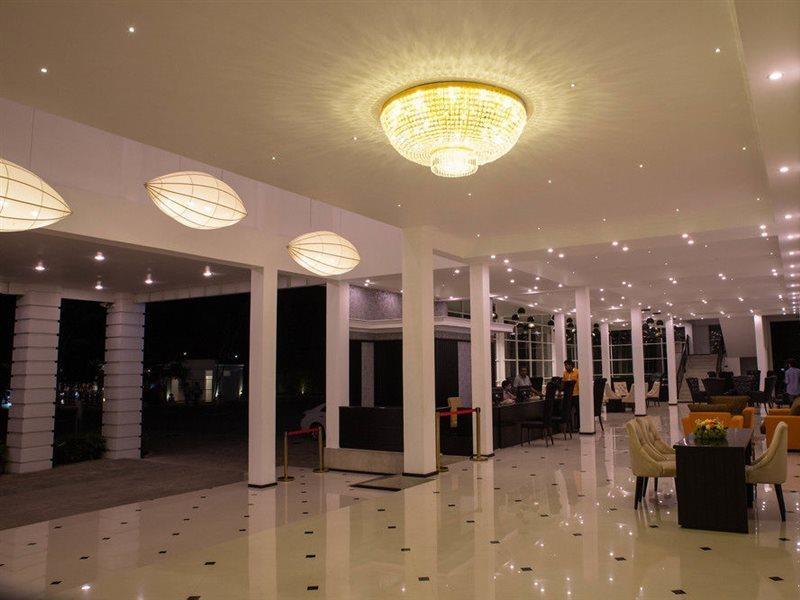 The Covanro Airport Hotel - Katunayake Gampaha Exteriör bild