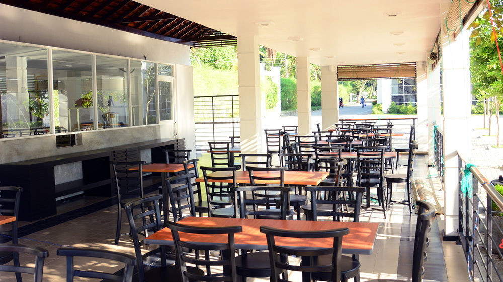 The Covanro Airport Hotel - Katunayake Gampaha Exteriör bild