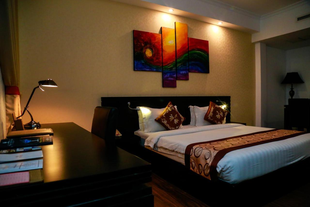 The Covanro Airport Hotel - Katunayake Gampaha Exteriör bild